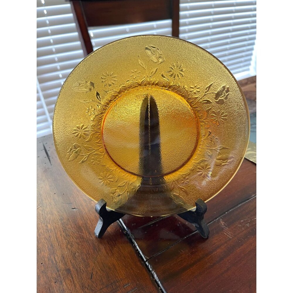 Vereco Textured Amber France 7 1/2 inch Dessert Plate Floral